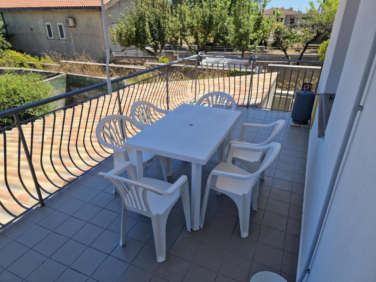 Nina'S House 2 A 300 Metri Dal Mare Apartment Santa Caterina Dello Ionio Marina Екстериор снимка